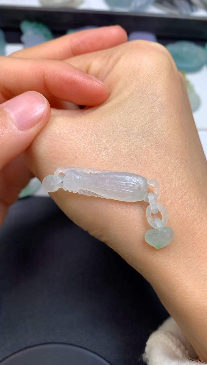 【闪购商品】定制翡翠未镶嵌1035270215