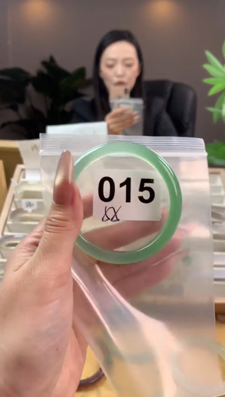 【闪购商品】玛瑙/玉髓手镯未镶嵌015