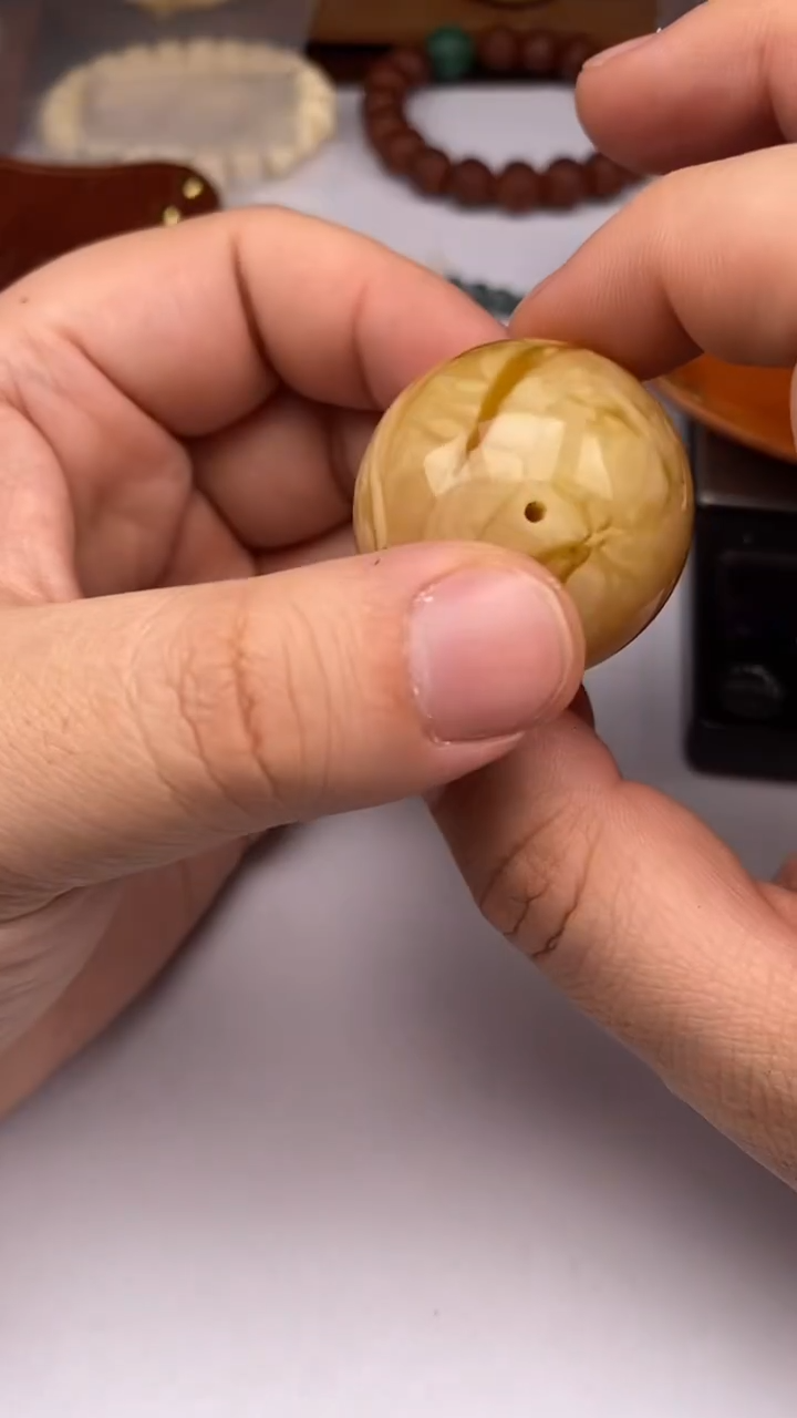 【闪购商品】蜜蜡裸石未镶嵌蜜蜡圆珠