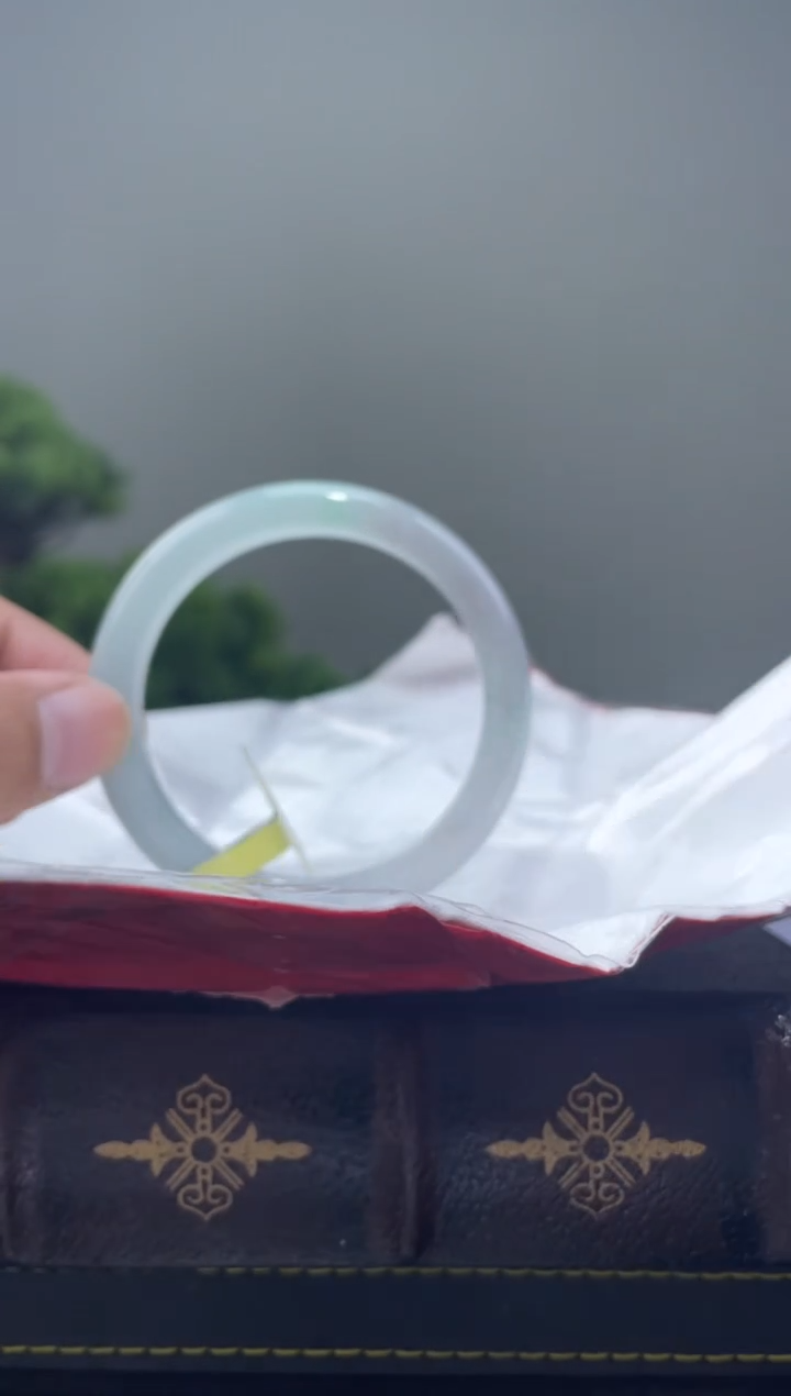 【闪购商品】翡翠手镯未镶嵌手镯11