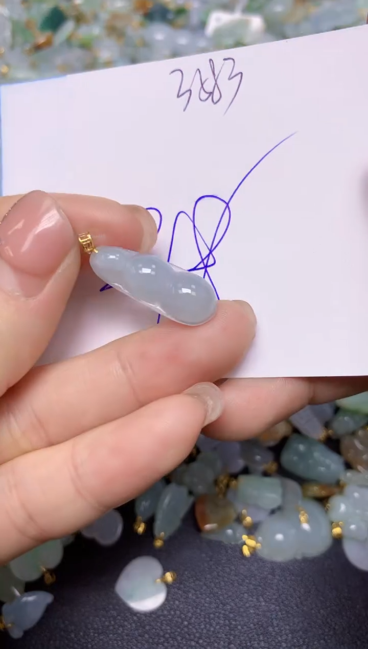 【闪购商品】翡翠挂件18K金镶嵌 天然翡翠A货