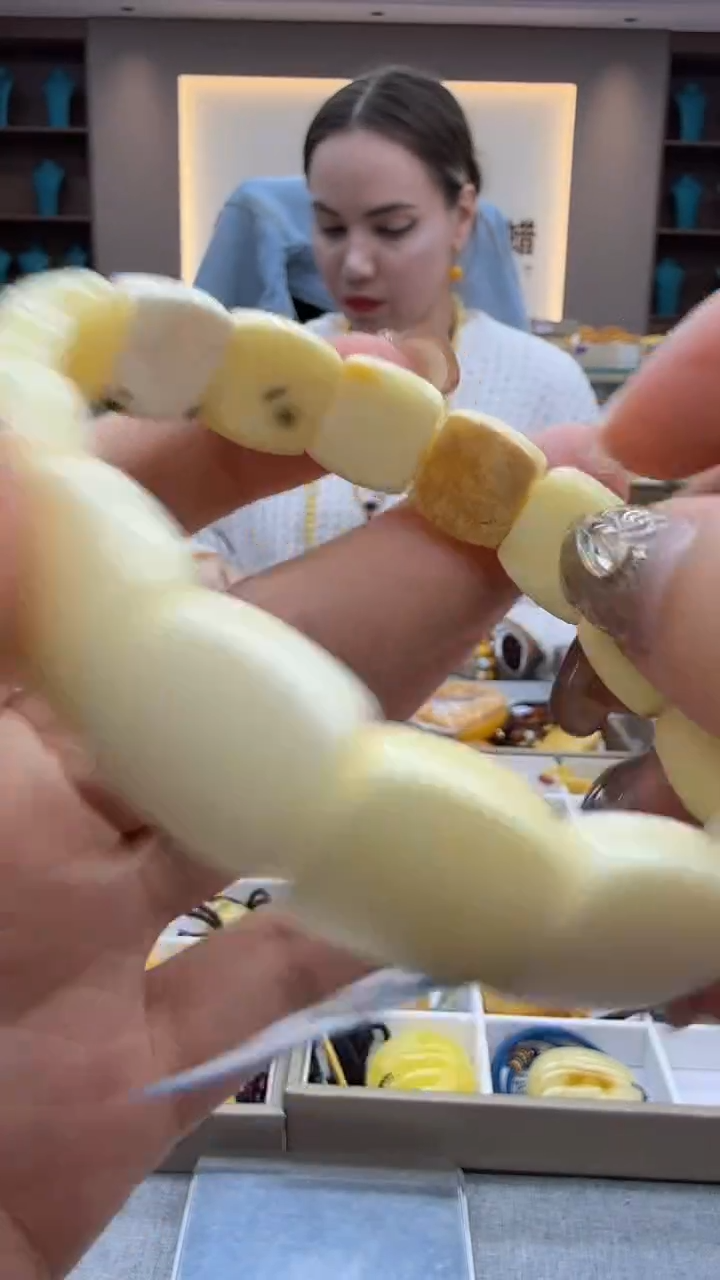 手链琥珀未镶嵌124秒拍号 假一罚三 