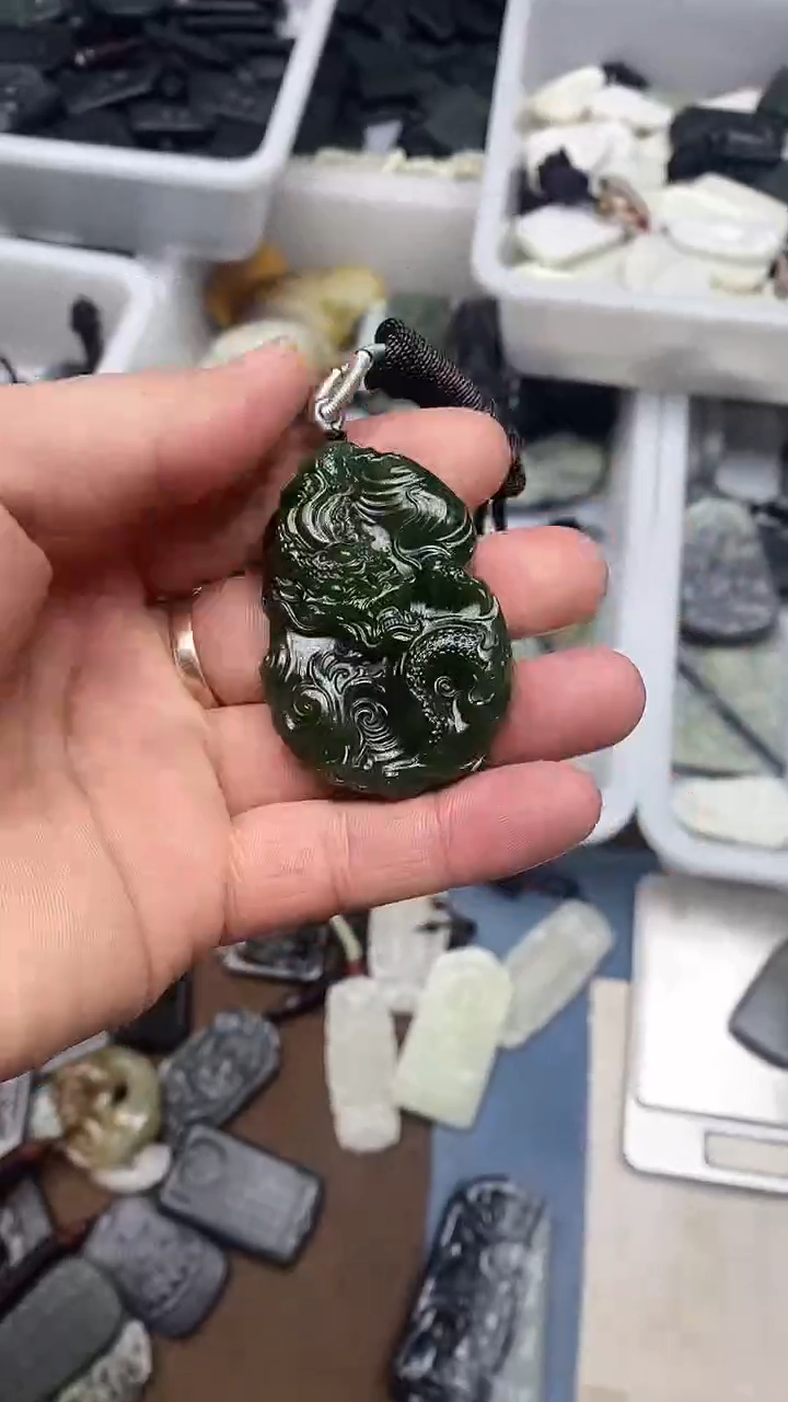 吊坠(不含链)未镶嵌和田玉1