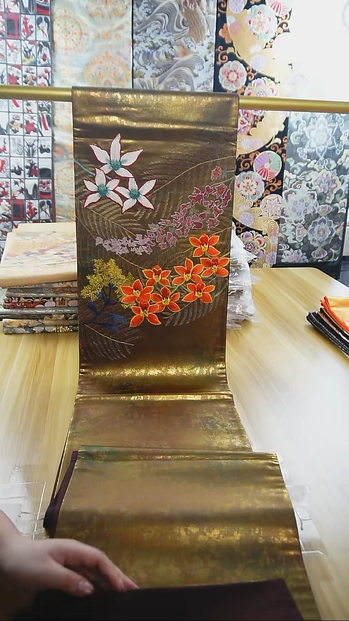 【闪购商品】织绣织锦109两通刺绣