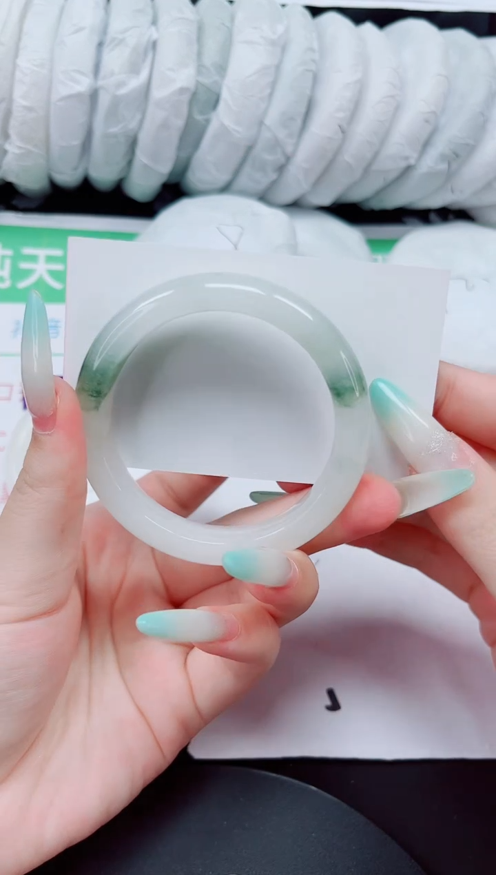 石英质玉手镯未镶嵌194-52/53