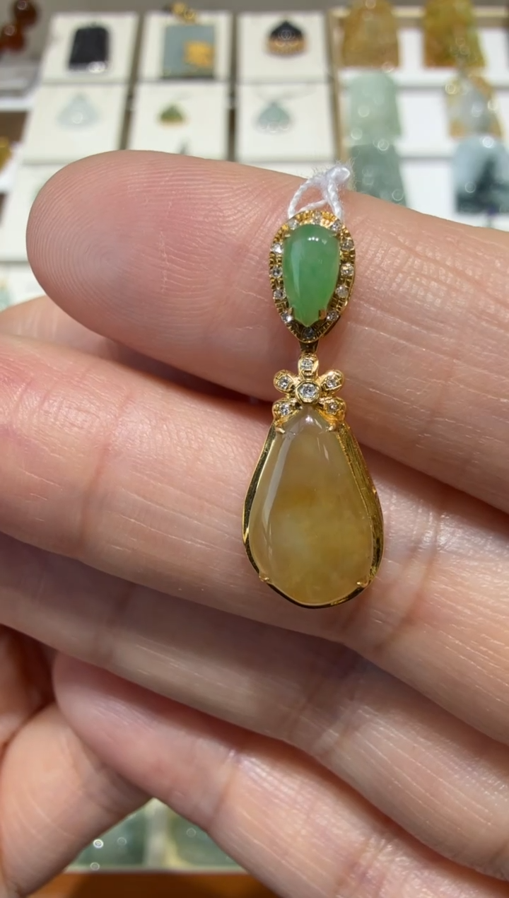 18K金镶嵌挂件翡翠A货翡翠多样性孤品