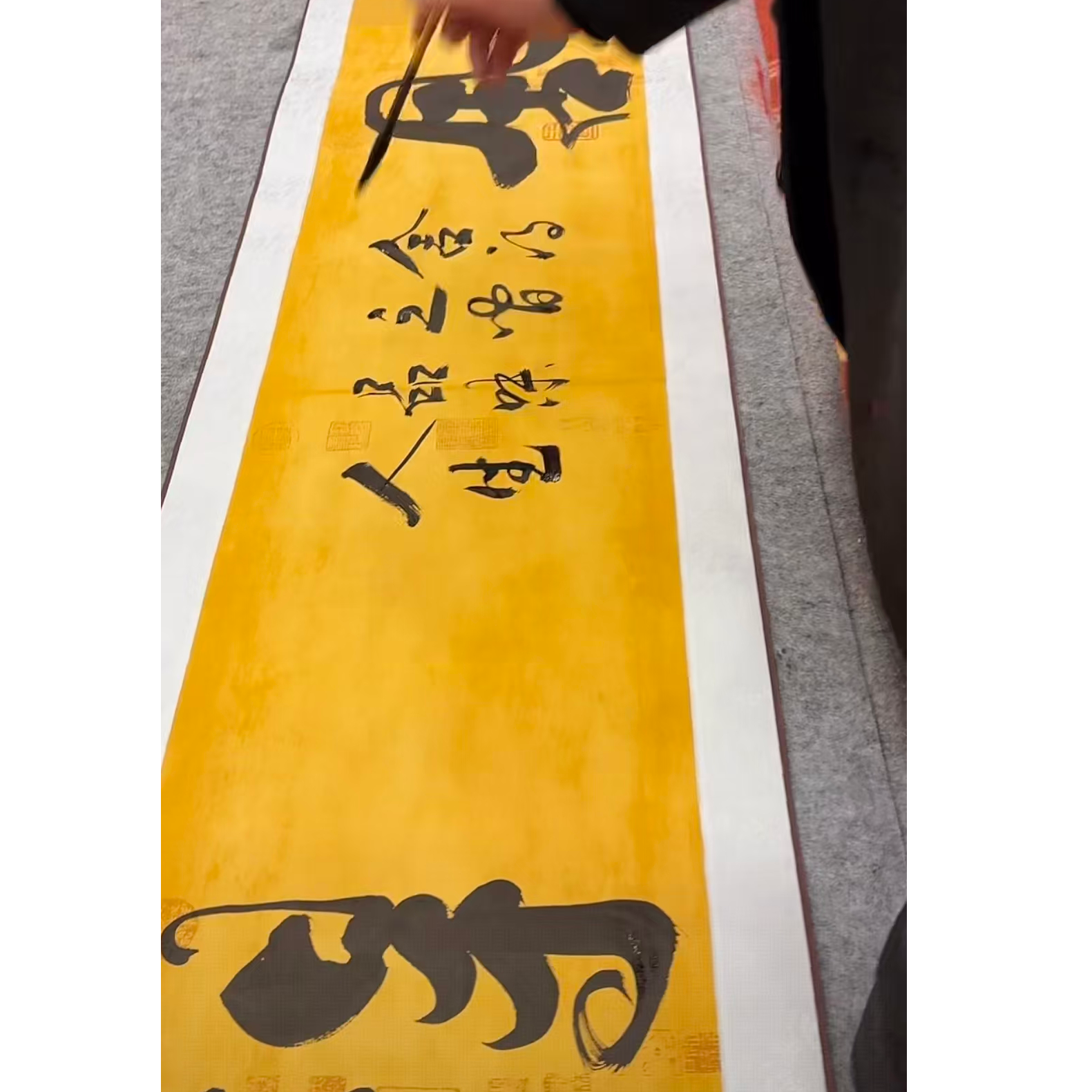 橱窗展示/乐雅文化艺术中心/刘本良/宣纸国画（书法）/带证书