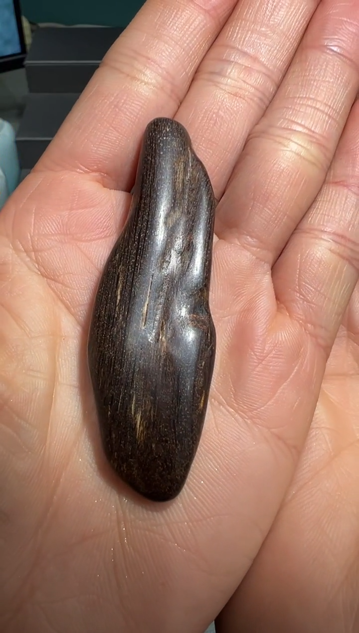 【闪购商品】沉香吊坠莱特沉水结晶9.99克