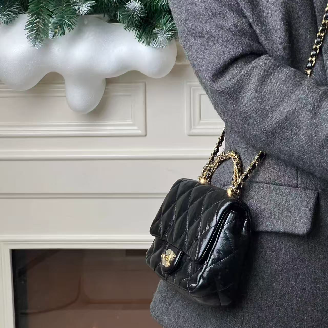 99新 Chanel/香奈儿 24b 麻花手柄方胖子黑金油蜡皮 /甄选