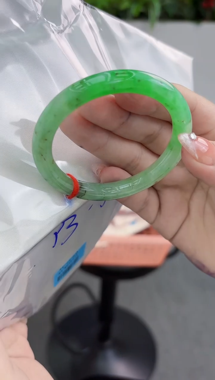 【闪购商品】翡翠手镯未镶嵌翡翠手镯