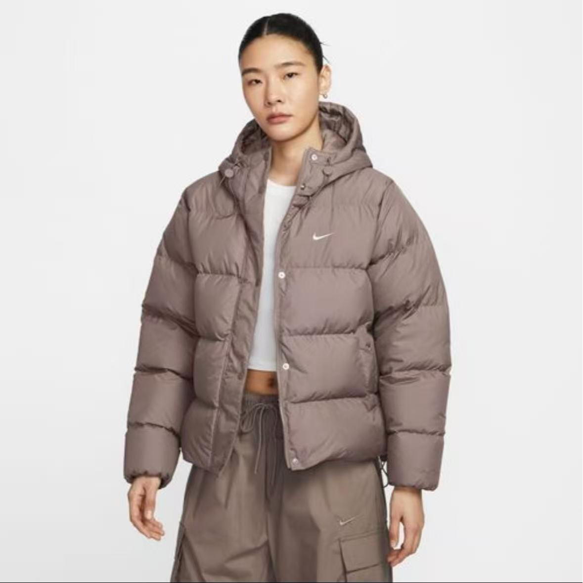 NIKE/耐克女款咖色连帽保暖时尚运动1休闲羽绒服IH0728-214