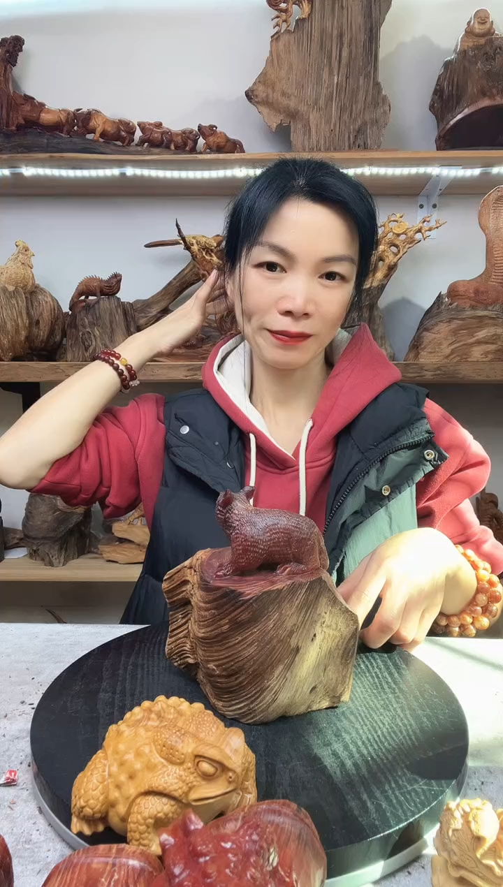 大叶紫檀（黑酸枝木类）大**疆123456