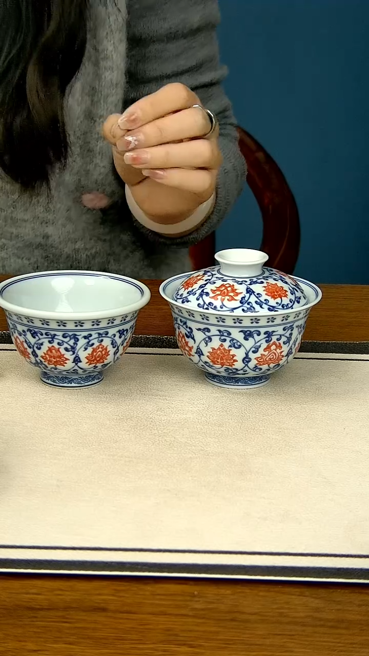 【闪购商品】釉里红缠枝莲两件套----大压