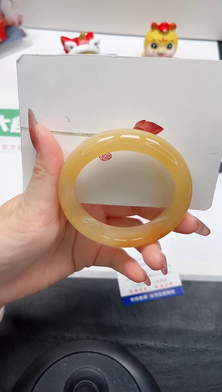 【闪购商品】石英质玉手镯未镶嵌125-57