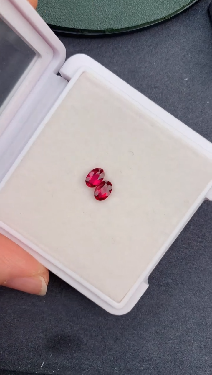 【闪购商品】碧玺裸石未镶嵌94分卢比莱配对