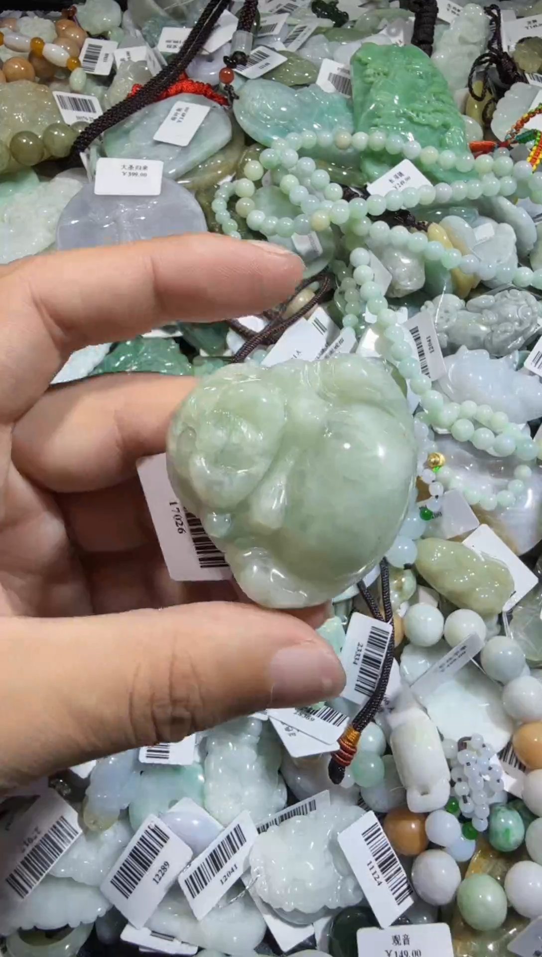 【闪购商品】翡翠颈饰未镶嵌00016887