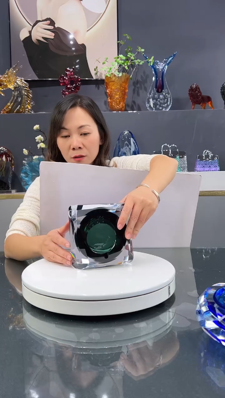 琉璃水晶琉璃烟灰缸1个