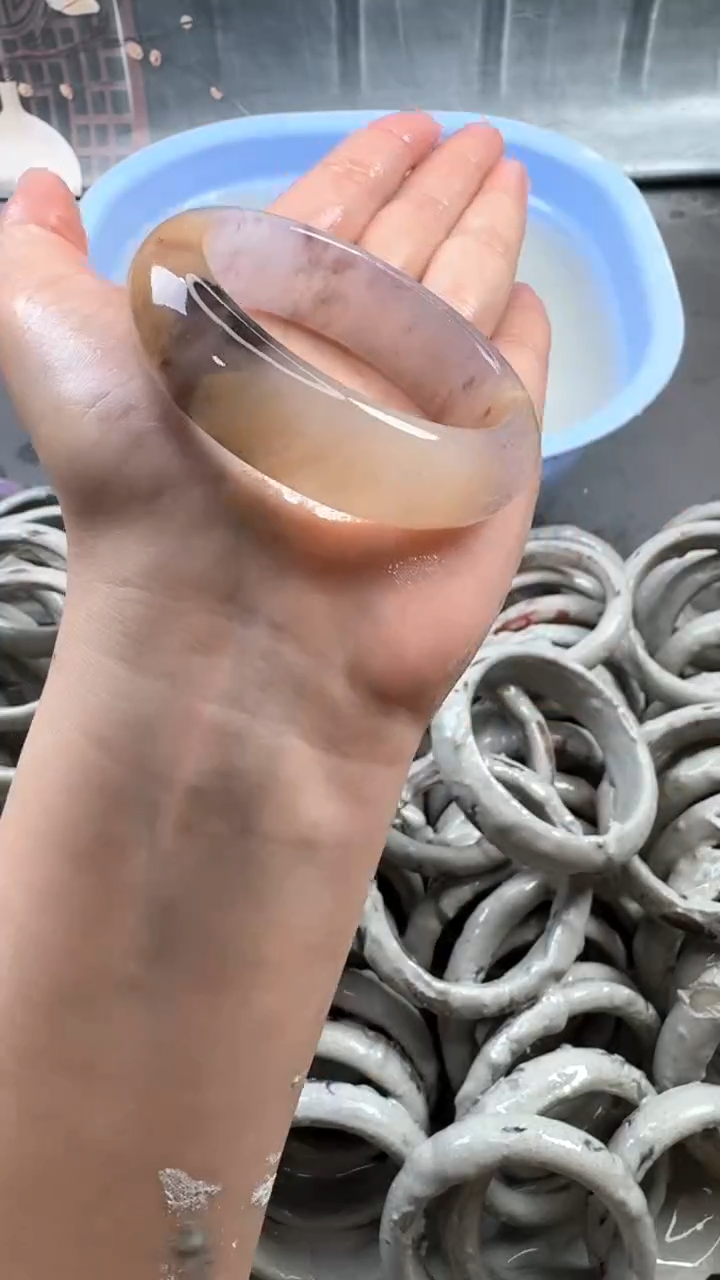 【闪购商品】石英质玉手镯未镶嵌7