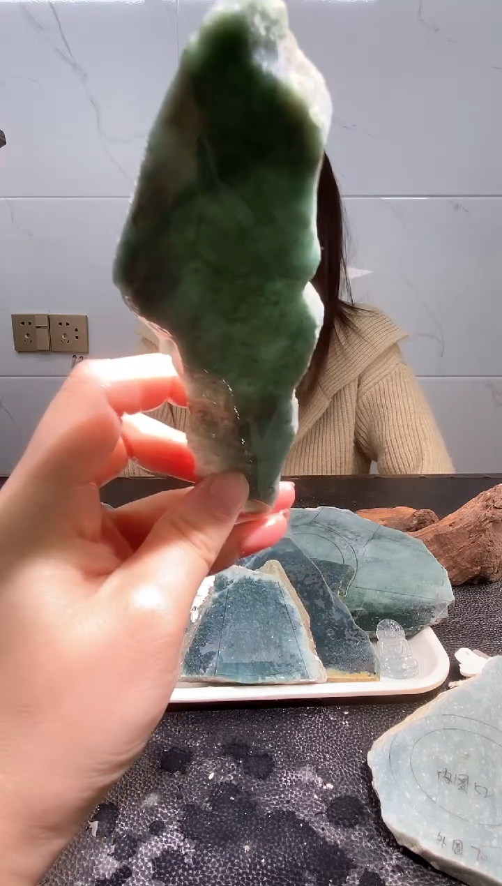 【闪购商品】翡翠挂件未镶嵌天然A货翡翠