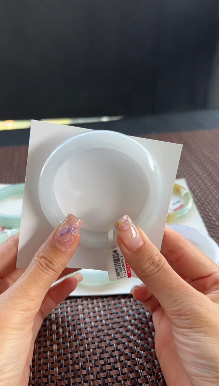 【闪购商品】翡翠手镯未镶嵌38号57.3*12.6*8.4