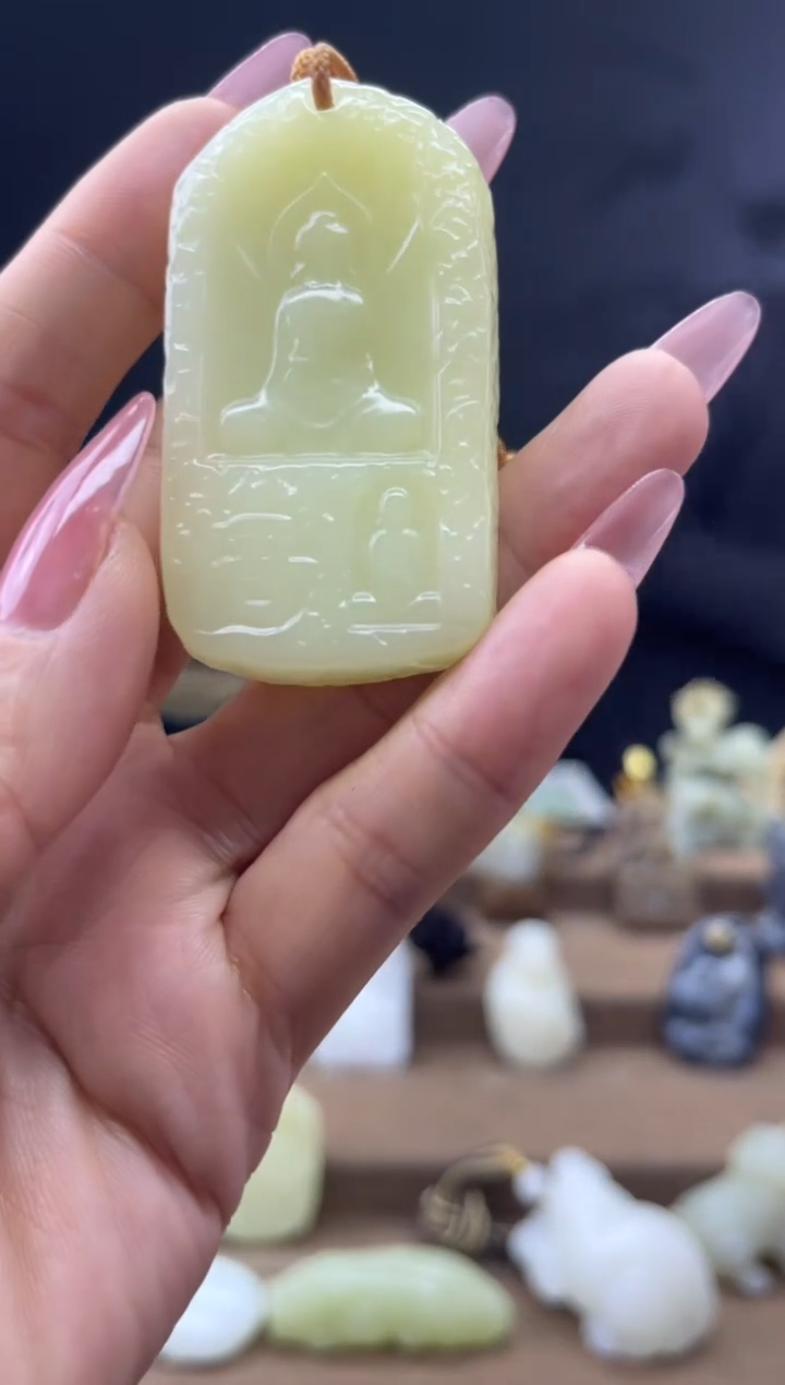 颈饰未镶嵌和田玉1