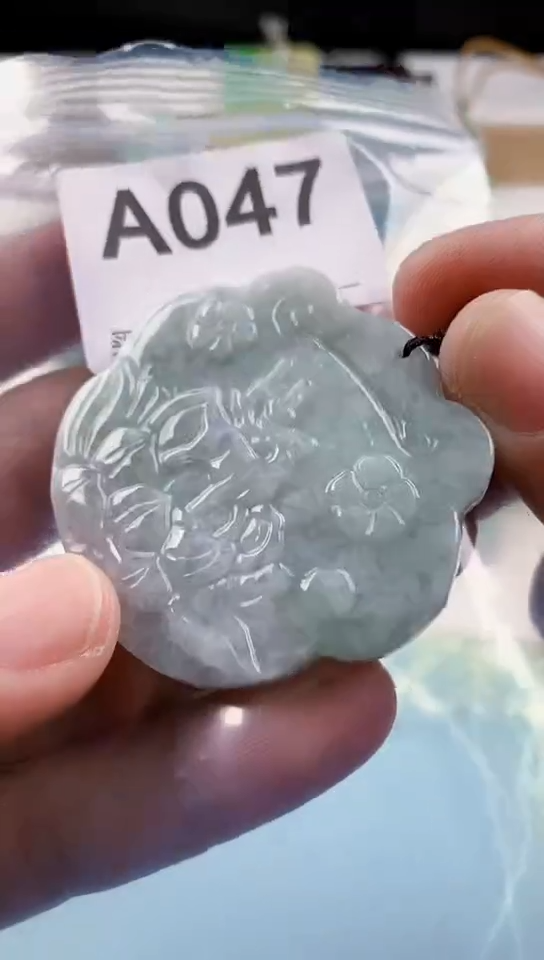 【闪购商品】翡翠挂件未镶嵌天然翡翠吊坠挂件