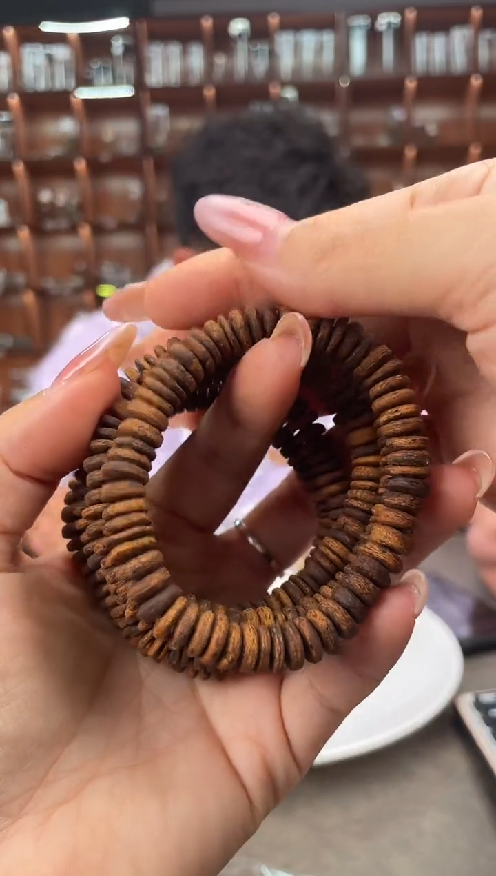 【闪购商品】沉香手串115号惠安红土多样性发一条