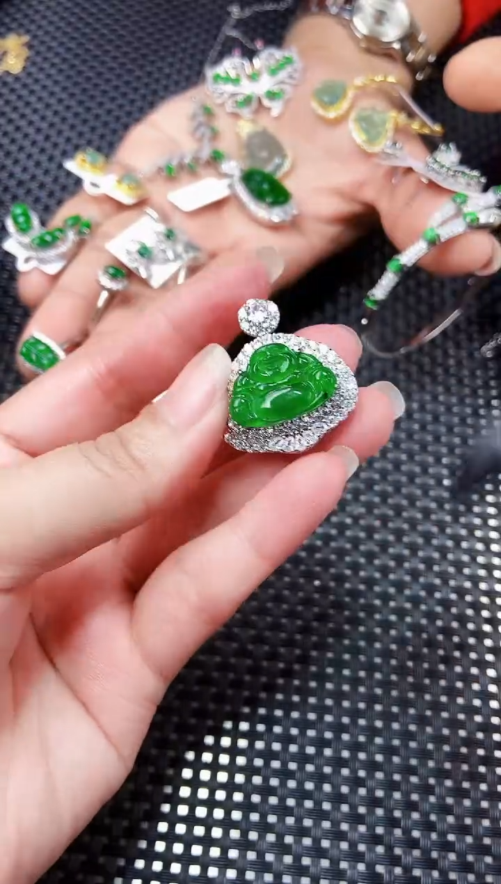 【闪购商品】翡翠吊坠(不含链)未镶嵌111111111