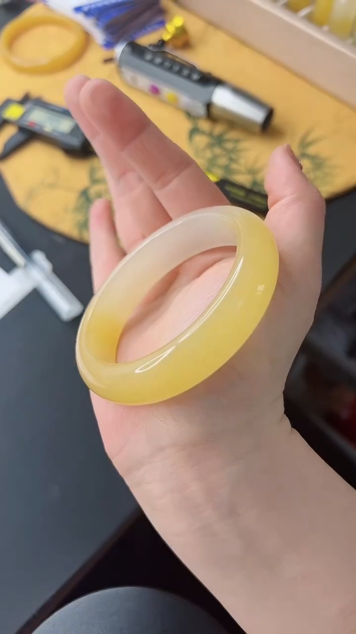 【闪购商品】石英质玉手镯未镶嵌324-58-59