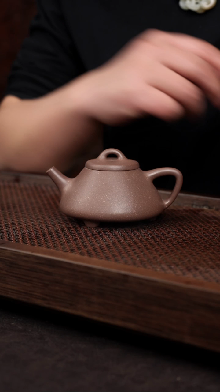 【闪购商品】紫砂茶壶老紫泥 子冶