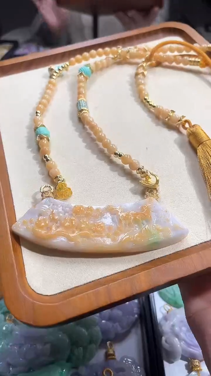 【闪购商品】翡翠颈饰未镶嵌吊坠