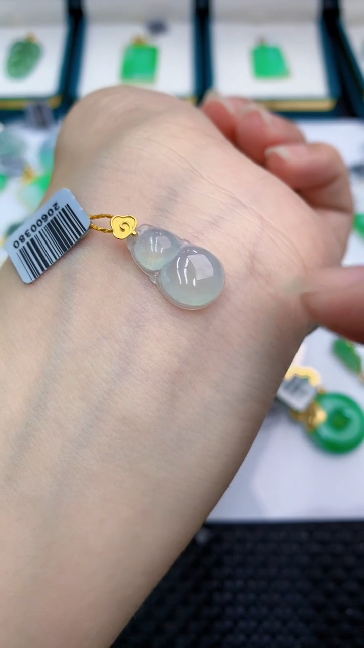 【闪购商品】翡翠颈饰18K金镶嵌            8