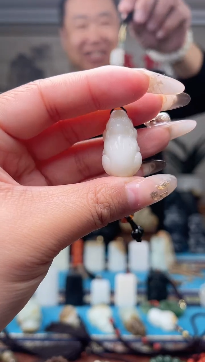 【闪购商品】和田玉挂件未镶嵌多样性发货拍一发一