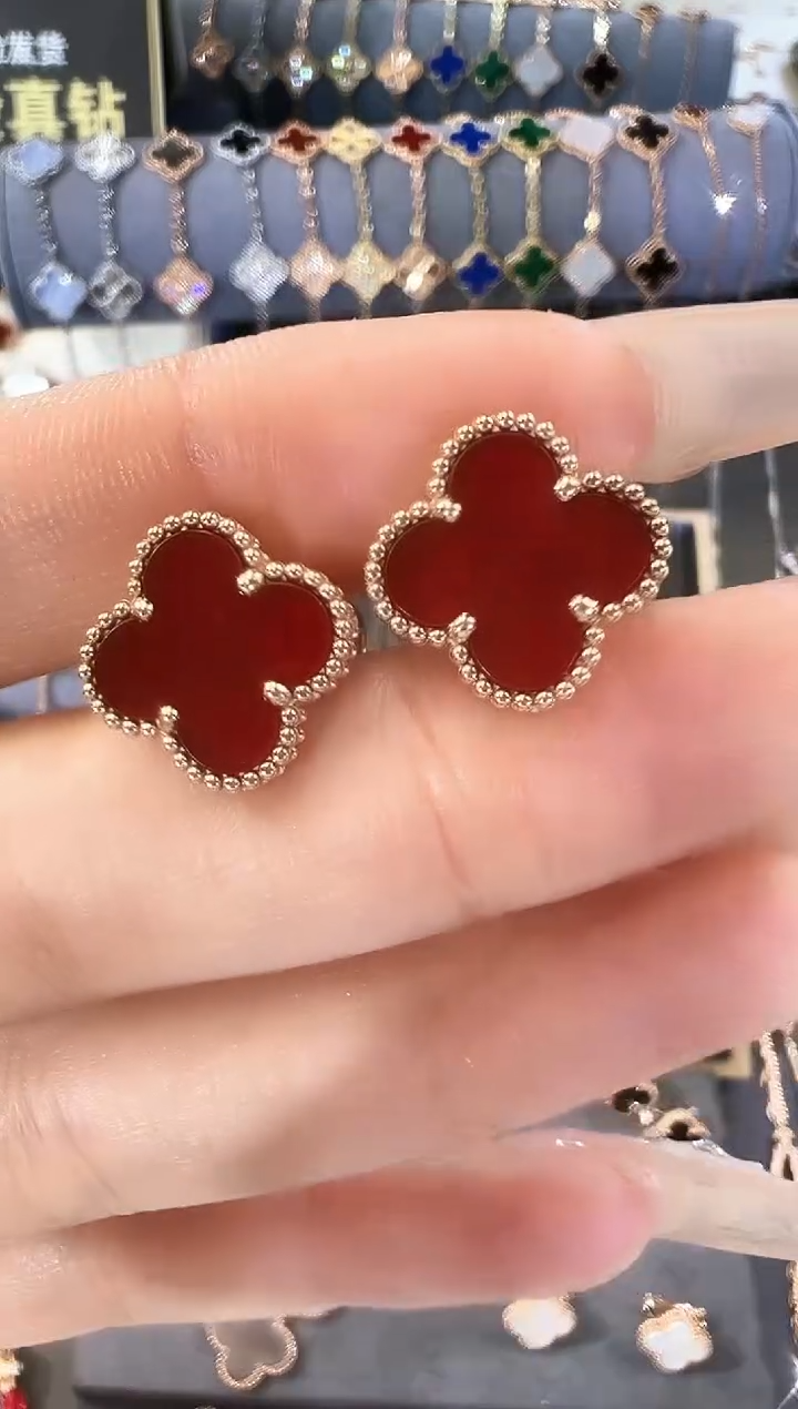 【闪购商品】玛瑙/玉髓耳钉18K金镶嵌耳拍