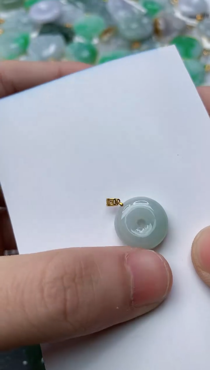 【闪购商品】翡翠颈饰18K金镶嵌16...........