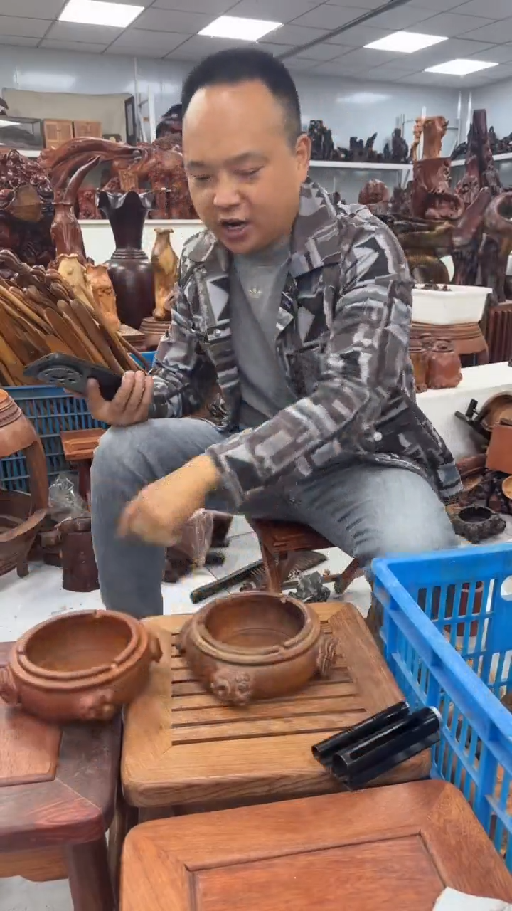 花梨木类木雕款工艺品8888888888