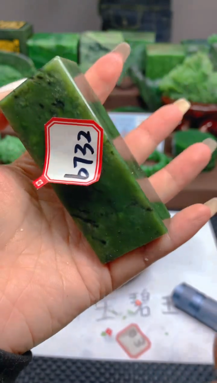 【闪购商品】和田玉未镶嵌珠宝半成品1