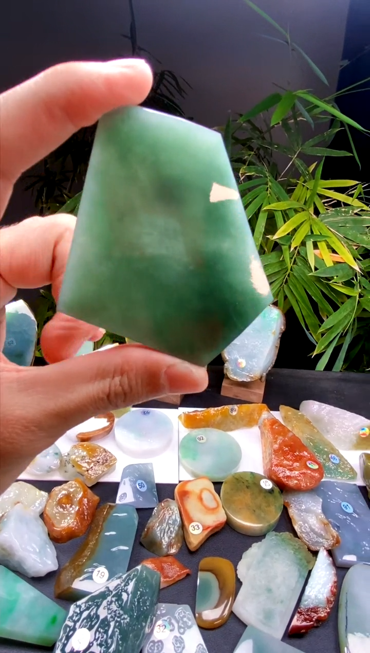 【闪购商品】定制翡翠未镶嵌翡翠