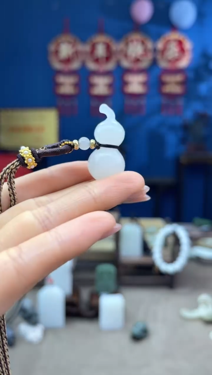 【闪购商品】和田玉颈饰未镶嵌1