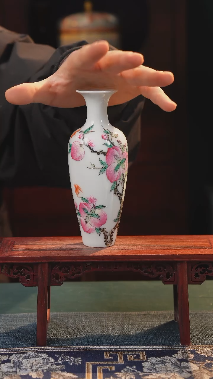 【闪购商品】摆件釉上粉彩纯手绘手工原创瓷器〖九桃〗