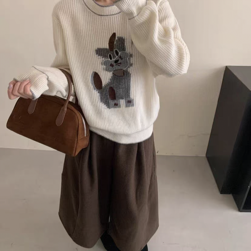 【济州岛】2025冬季：卡通刺绣针织小狗撞色针织衫