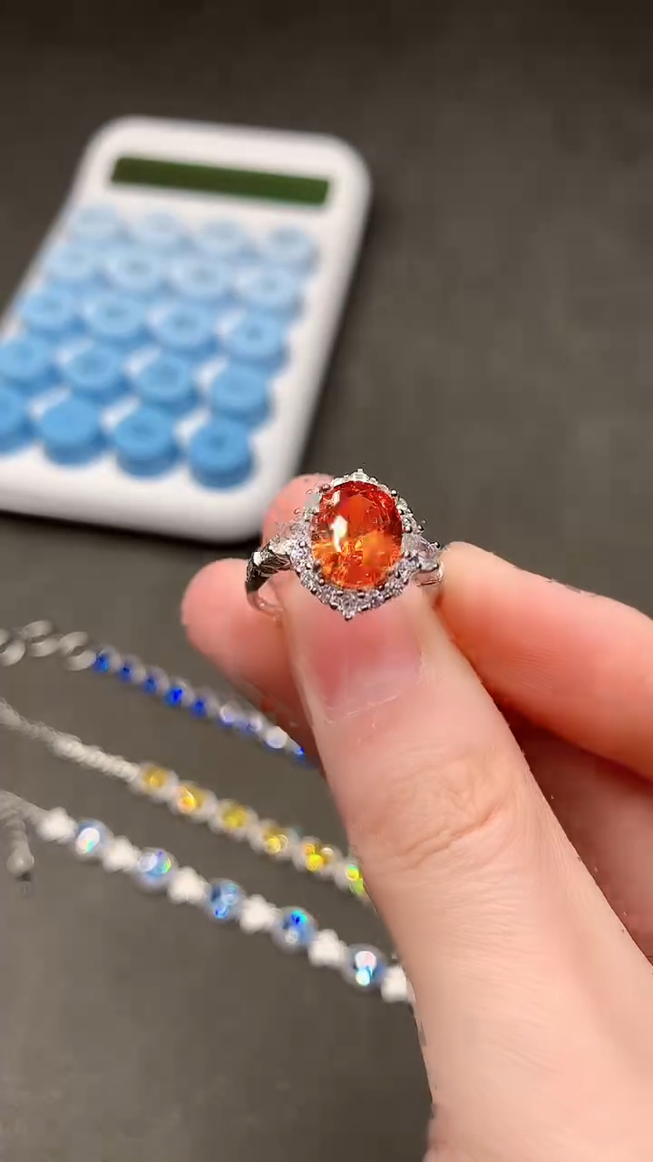 【闪购商品】彩色蓝宝石戒指银S925镶嵌........