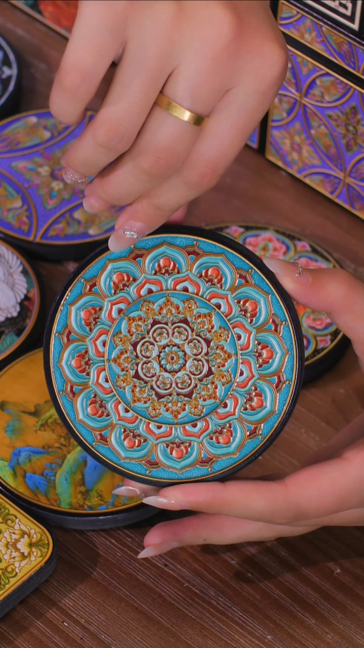 壹藏贰宝盛光杯垫一片