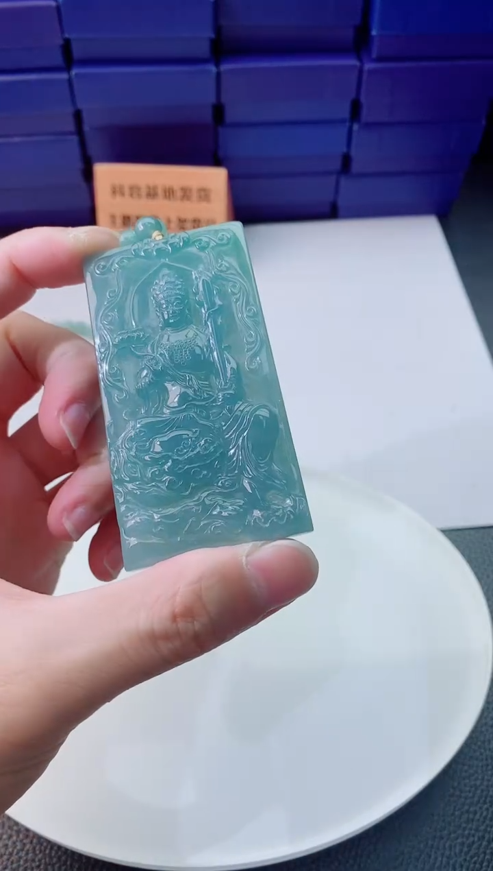 翡翠未镶嵌颈饰1111111111