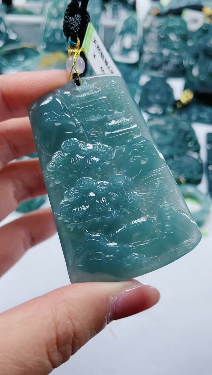 【闪购商品】翡翠颈饰未镶嵌