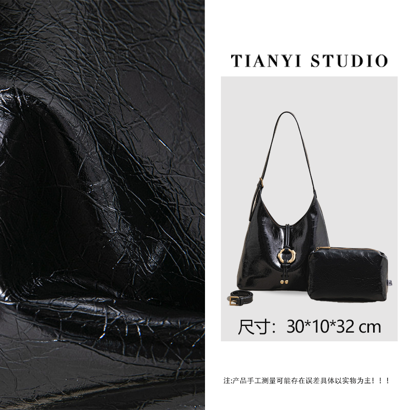 【天一甄选】SK-92930-黑色 轻奢小众设计感时尚斜挎女包包