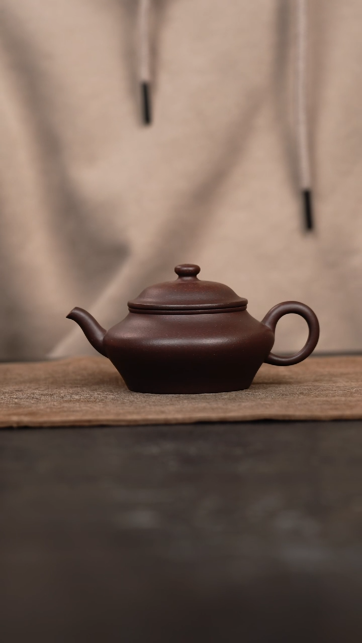 【闪购商品】紫砂茶壶紫泥虚扁壶