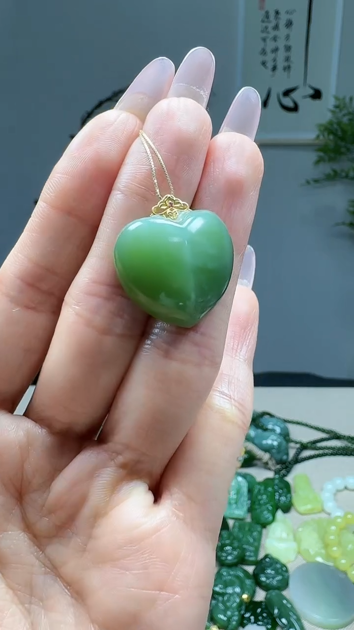 吊坠(不含链)18K金镶嵌和田玉1