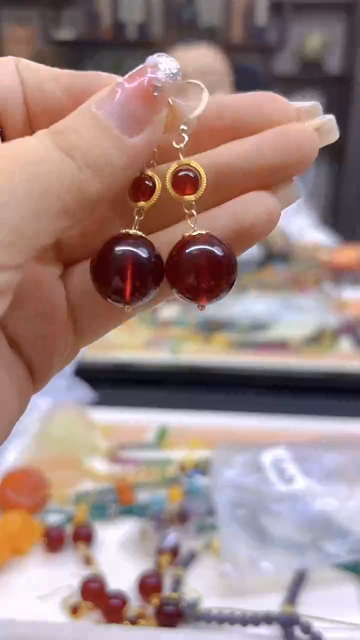 14K金镶嵌血珀耳饰DIY款E471