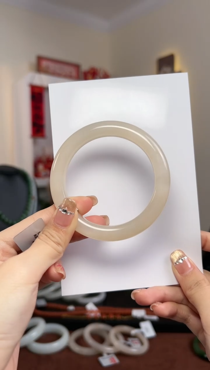 【闪购商品】和田玉手镯未镶嵌S1- 56mm 